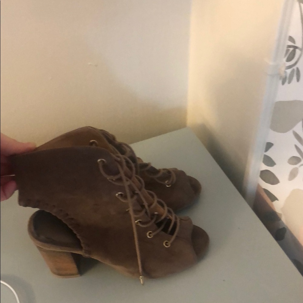 Brown Lace-Up Women's Heeled Shoes